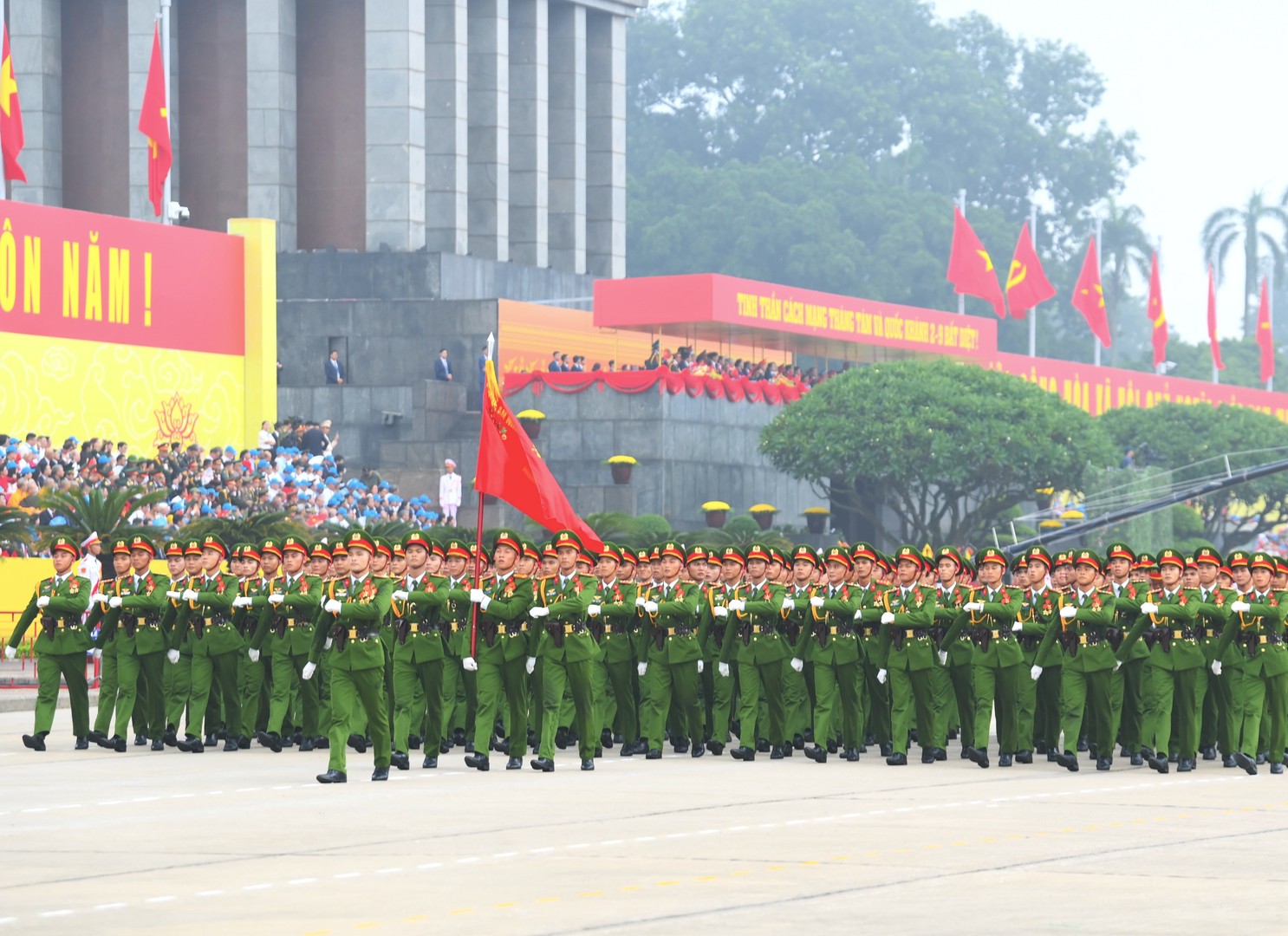 Bộ trưởng Lương Tam Quang gửi Thư khen Công an các đơn vị, địa phương